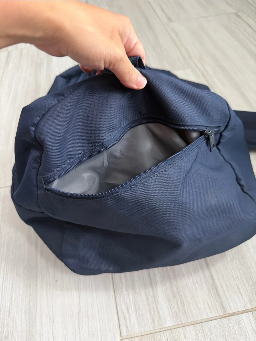Reebok Navy Blue Logo Duffel Bag large Gymbag sports workout